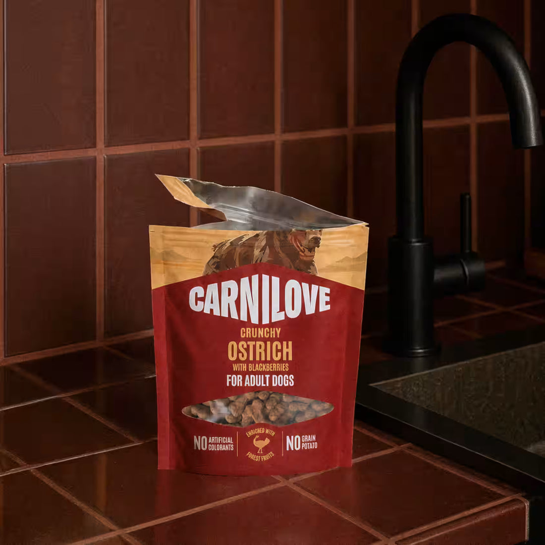 Carnilove Crunchy Treat – Wild Boar & Rosehips 200g