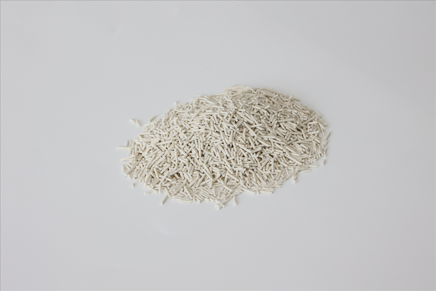 UNIQ PETS Tofu Biodegradable Cat Litter 2.5kg /6L Natural
