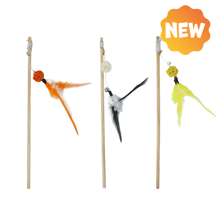 UNIQ PETS CAT TOY SWISHY Wooden Fishing Rod with Braided Ball and Feather 40-43cm (Random Colour)