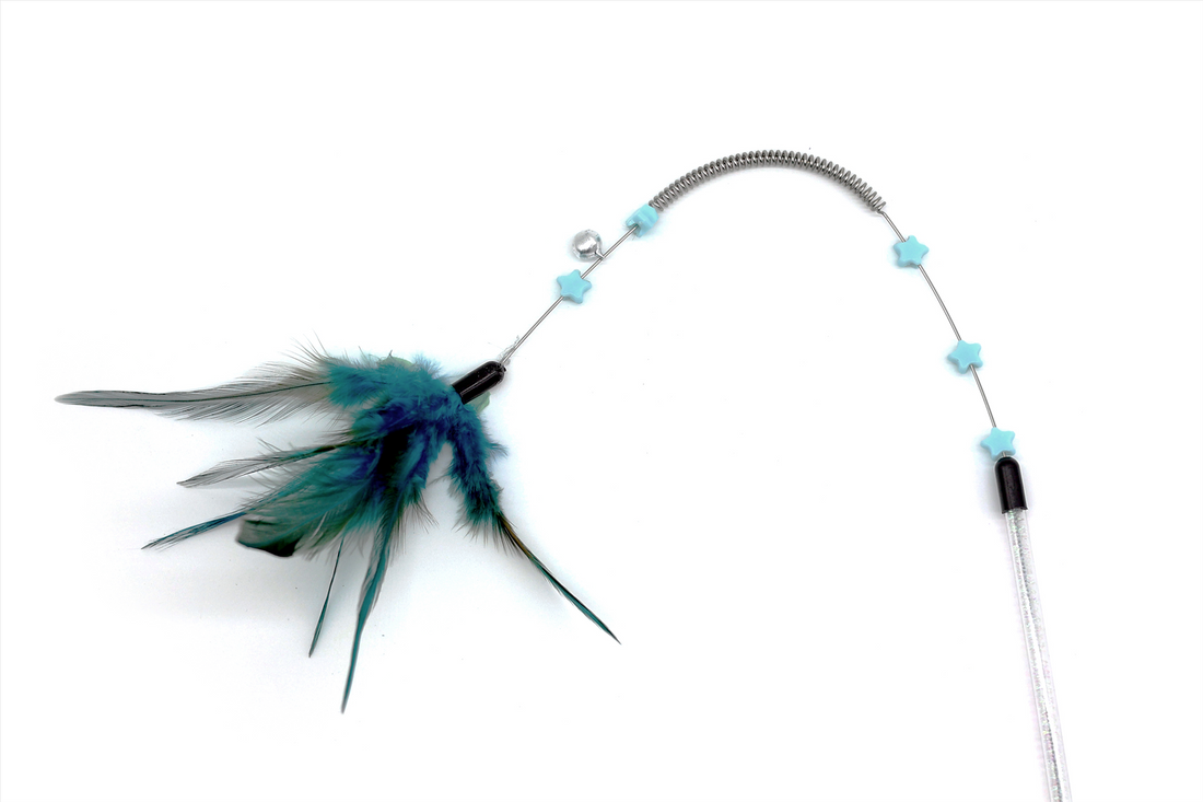 UNIQ PETS CAT TOY SWISHY Fishing Rod with Multi-Colored Feather and Spring 60cm (Random Colour)